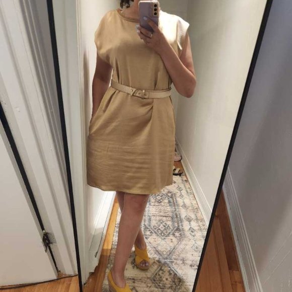 Beautiful satin & gold dress - Picture 1 of 1